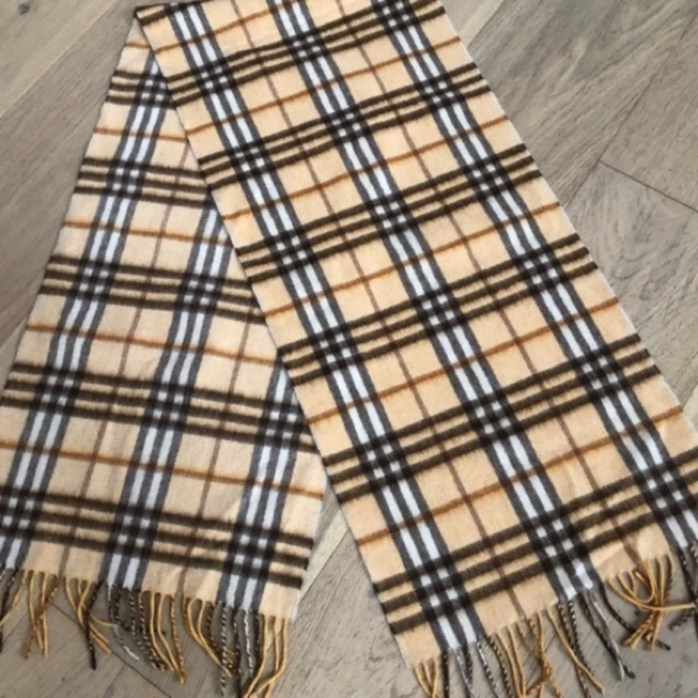Burberry cashmere scarf